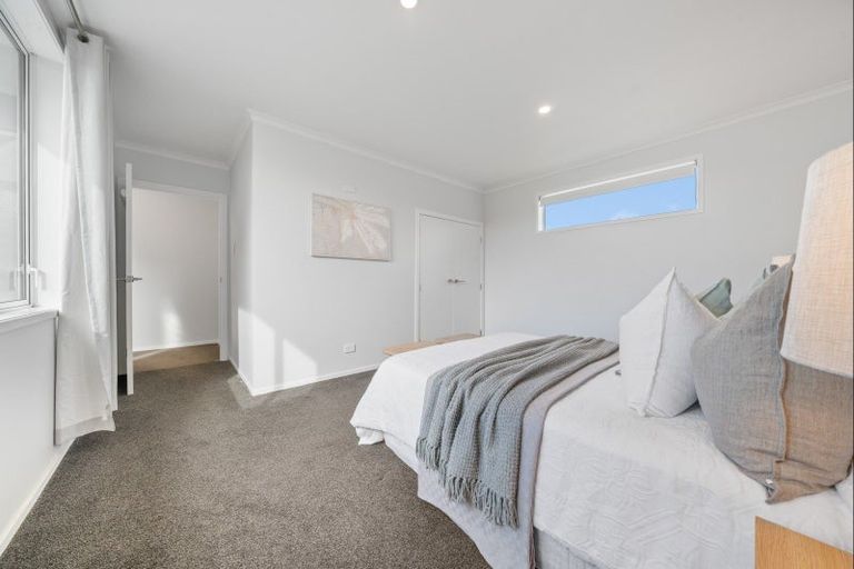 Photo of property in 13e York Crescent, Westown, New Plymouth, 4310
