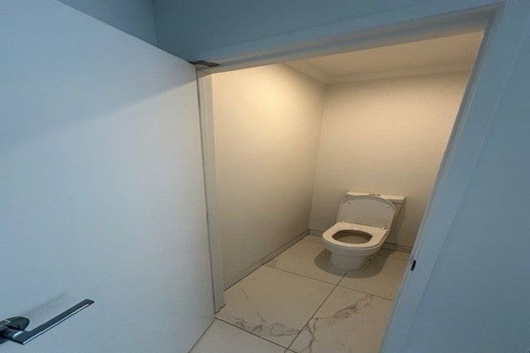 Photo of property in 41 Rorotu Avenue, Karaka, Papakura, 2113