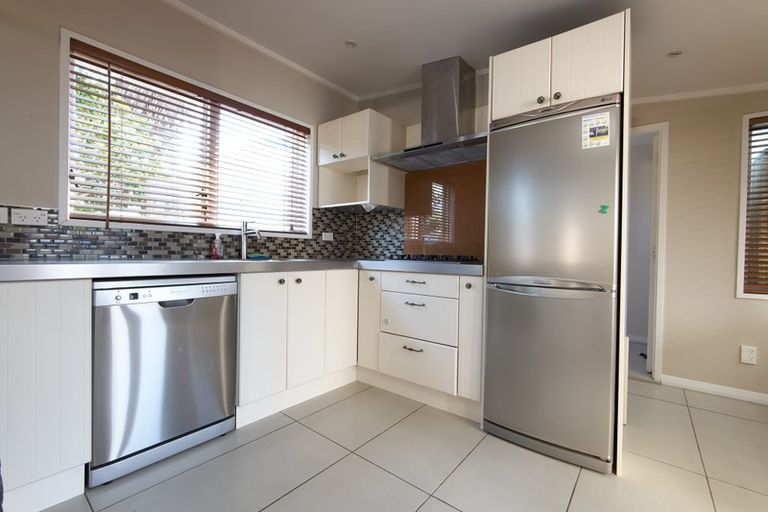 Photo of property in 40 Derwent Street, Island Bay, Wellington, 6023