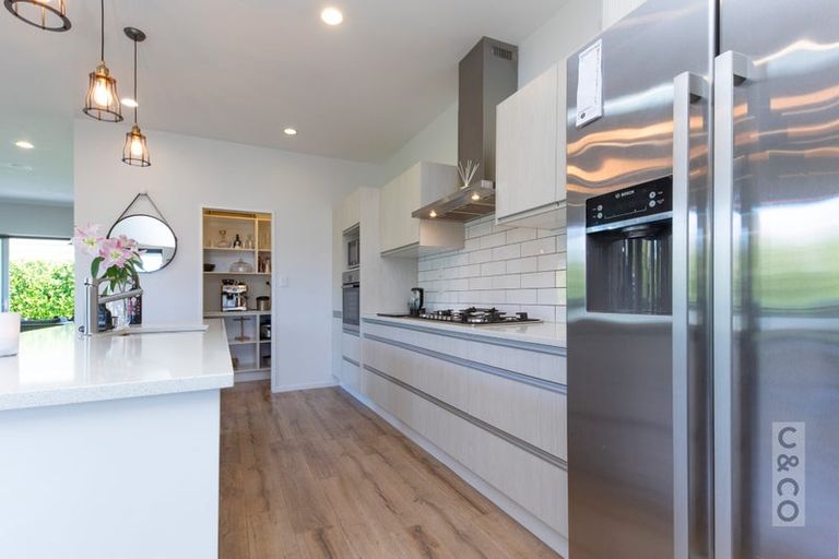 Photo of property in 30 Jelas Drive, Riverhead, 0820