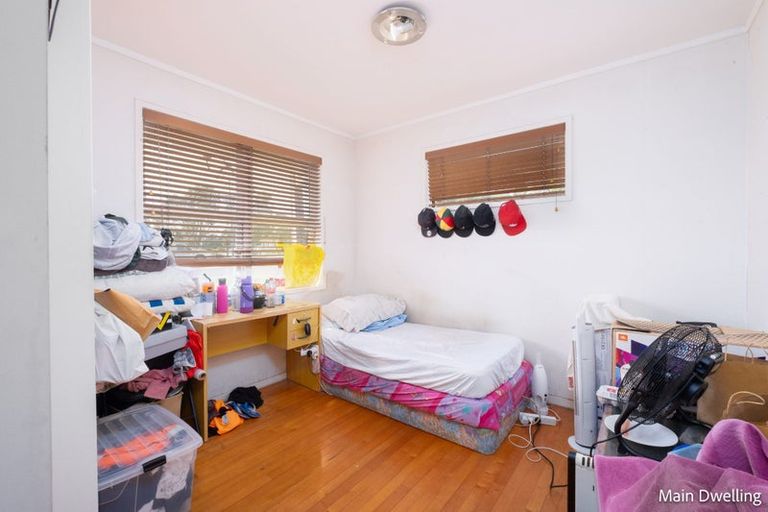 Photo of property in 486 Don Buck Road, Massey, Auckland, 0614