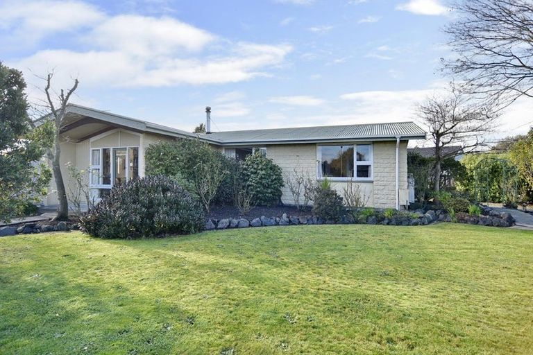Photo of property in 9 Fraser Place, Rangiora, 7400