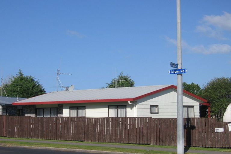 Photo of property in 86a Girven Road, Mount Maunganui, 3116