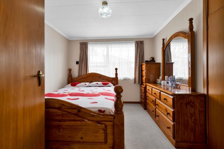 Photo of property in 180 Waihi Road, Hawera, 4610