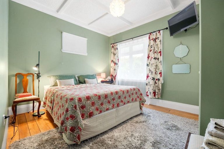 Photo of property in 15 Hamilton Road, Cambridge, 3434