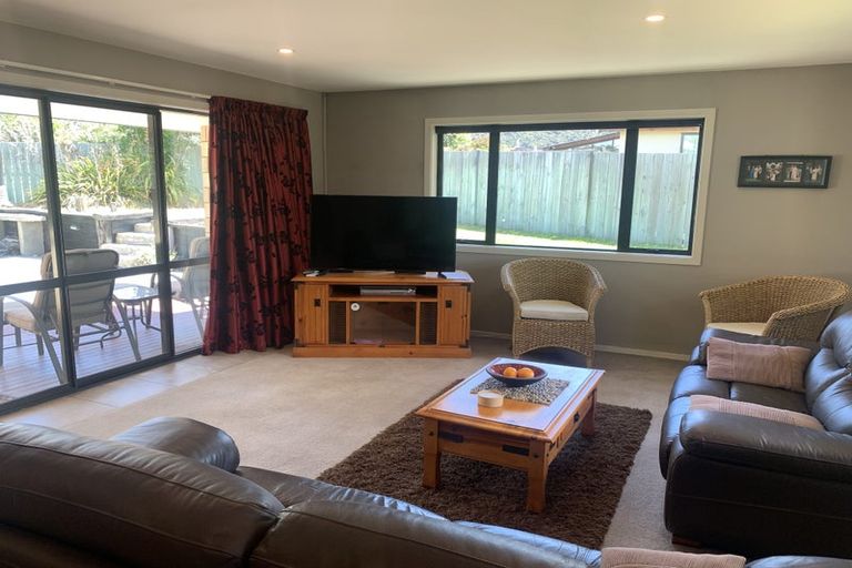 Photo of property in 51 Frye Crescent, Albert Town, Wanaka, 9305