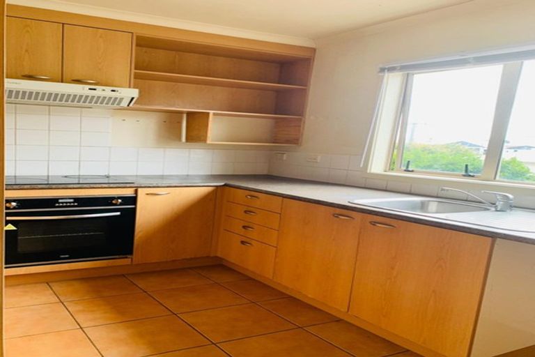 Photo of property in 6/4 Keeling Road, Henderson, Auckland, 0612