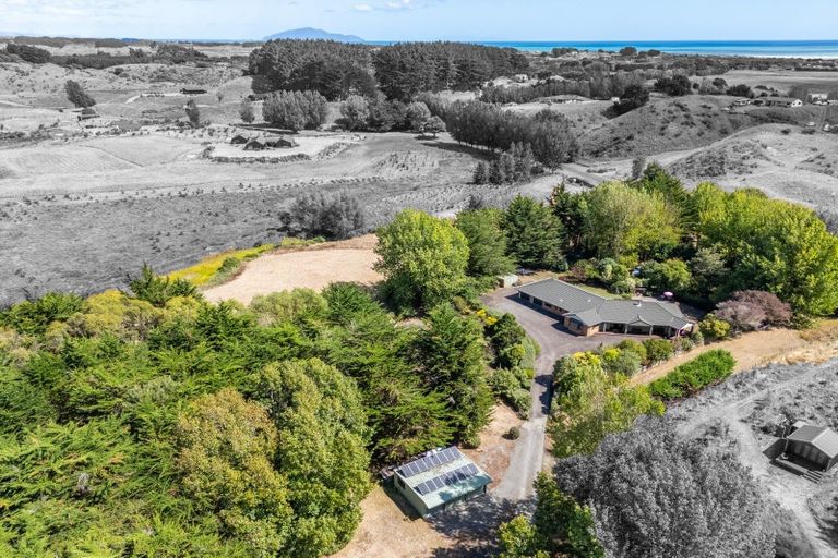 Photo of property in 21 Emma Drive, Manakau, Levin, 5573