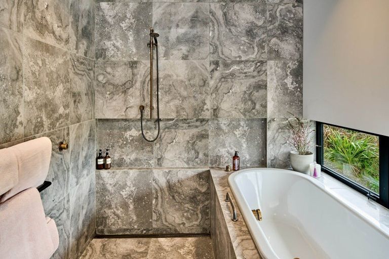 Photo of property in 94 Paetawa Road, Peka Peka, Waikanae, 5391