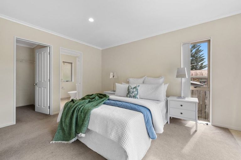 Photo of property in 17a Valley Road, Waiuku, 2123