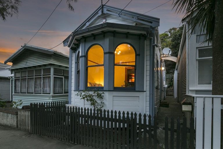 Photo of property in 179 Aro Street, Aro Valley, Wellington, 6021