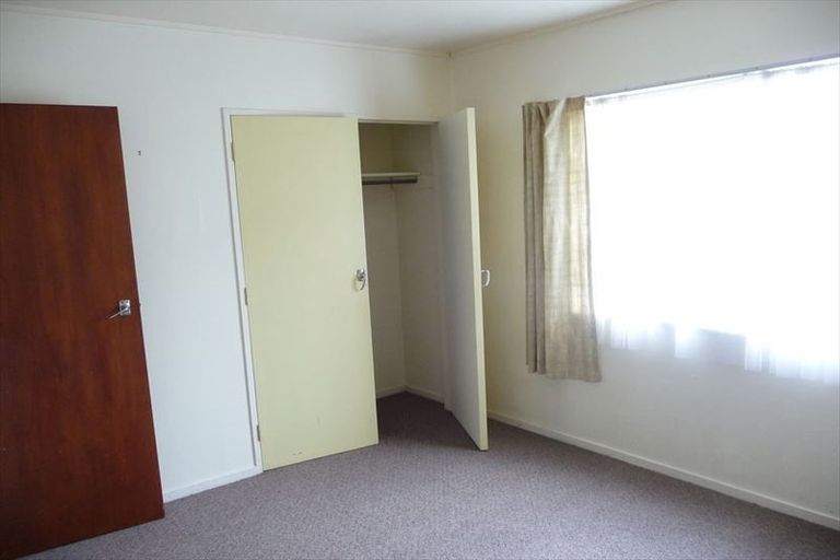 Photo of property in 12 Fairburn Grove, Johnsonville, Wellington, 6037