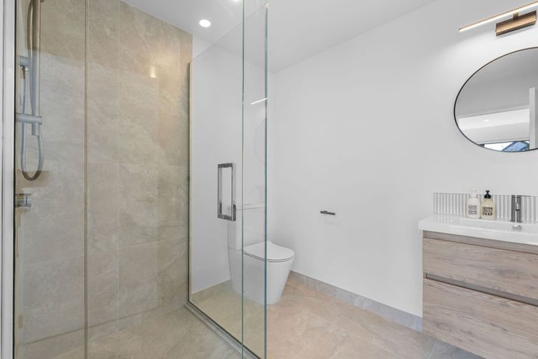 Photo of property in 5 Cricklewood Place, Avonhead, Christchurch, 8042