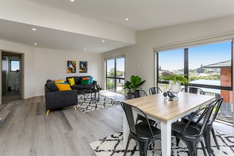 Photo of property in 14 Lavender Close, Spotswood, New Plymouth, 4310