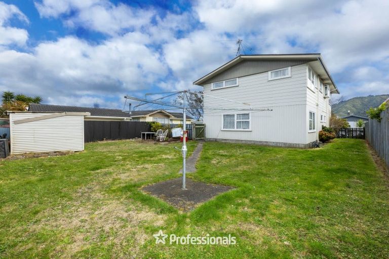 Photo of property in 26 Shanly Street, Brown Owl, Upper Hutt, 5018