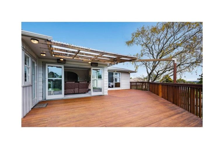 Photo of property in 16 Red Hill Road, Red Hill, Papakura, 2110