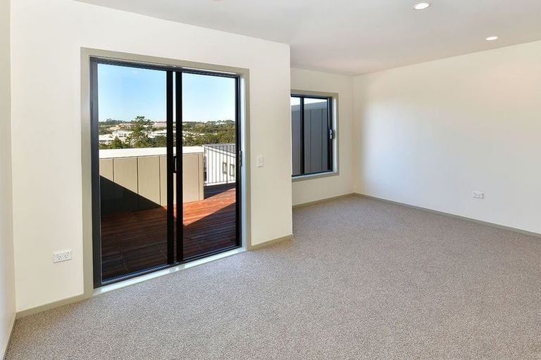 Photo of property in 12/17 Georgia Terrace, Albany, Auckland, 0632