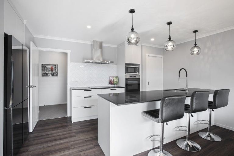 Photo of property in 4 Cook Drive, Tuakau, 2121