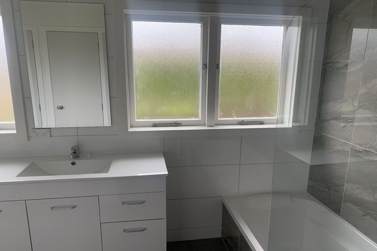 Photo of property in 9 Karaka Road, Otumoetai, Tauranga, 3110
