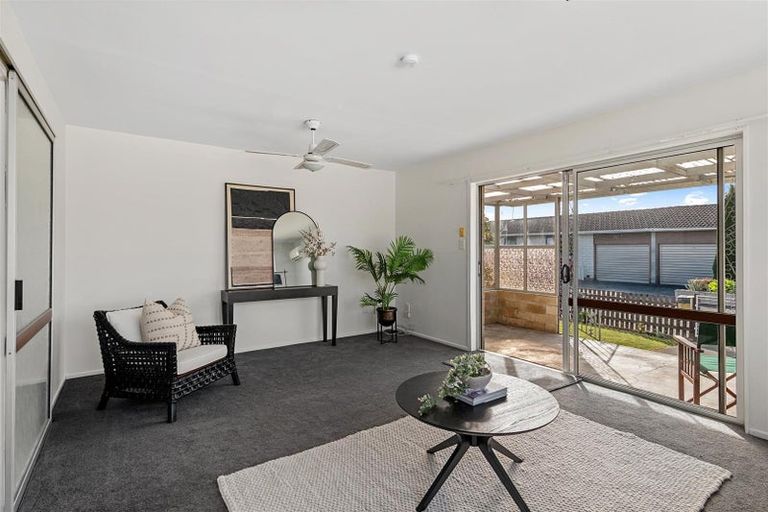 Photo of property in 2/158 Highsted Road, Casebrook, Christchurch, 8051
