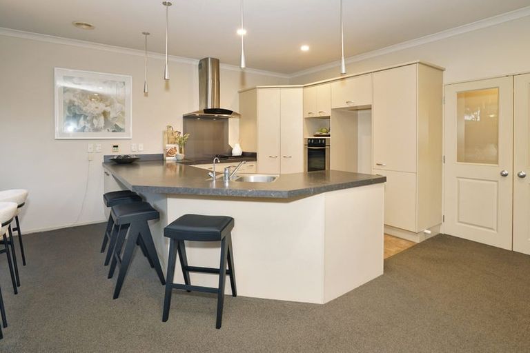 Photo of property in 62 Saint James Drive, Huntington, Hamilton, 3210