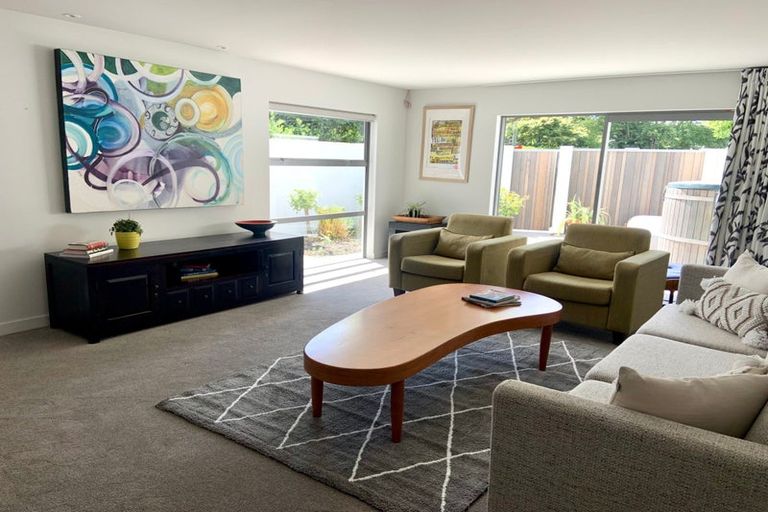 Photo of property in 92 Wairarapa Terrace, Merivale, Christchurch, 8014
