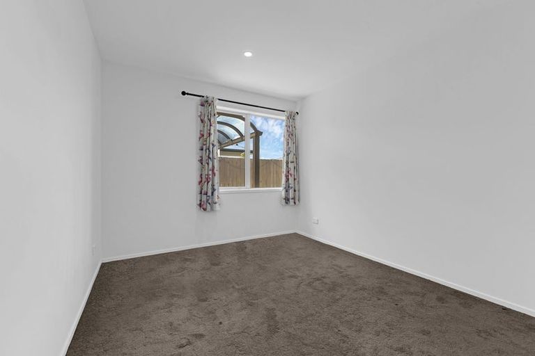 Photo of property in 9 Rere Close, Takanini, 2112