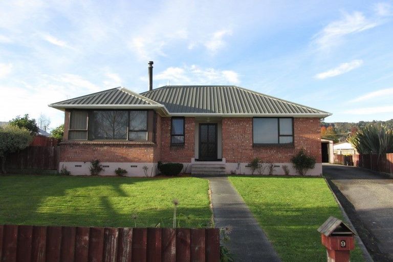 Photo of property in 9 Plaskett Street, Reefton, 7830