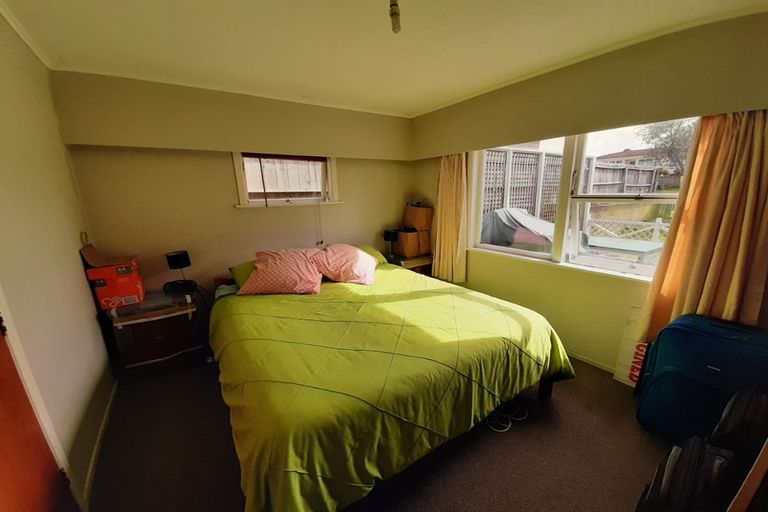 Photo of property in 22 Mason Street, New Lynn, Auckland, 0600