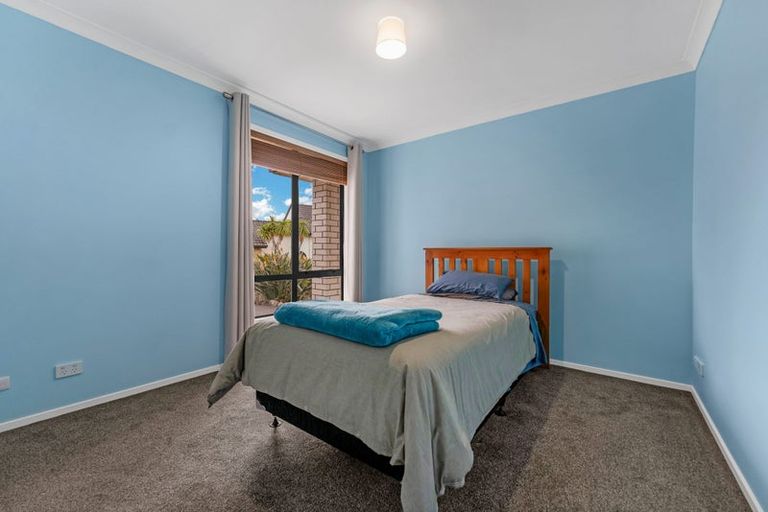 Photo of property in 14 San Carlo Court, Henderson, Auckland, 0612