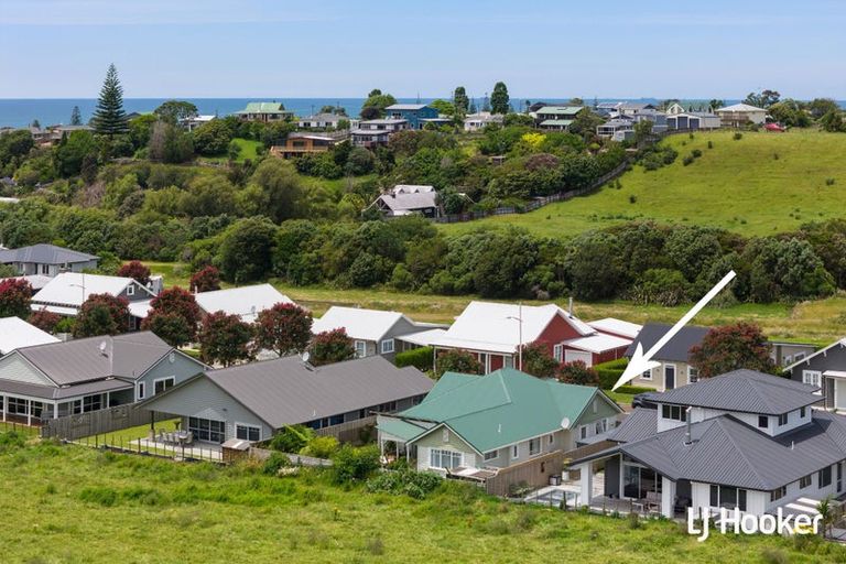 Photo of property in 50 Ocean Breeze Drive, Waihi Beach, 3611