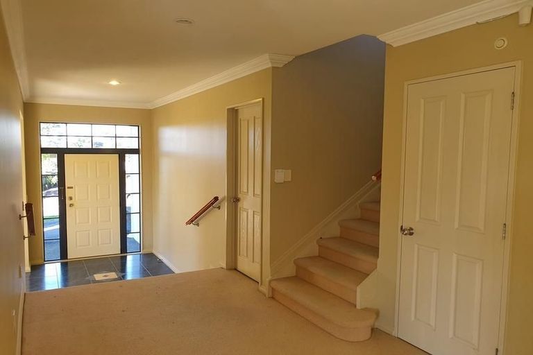 Photo of property in 1 San Angelo Court, Henderson, Auckland, 0612