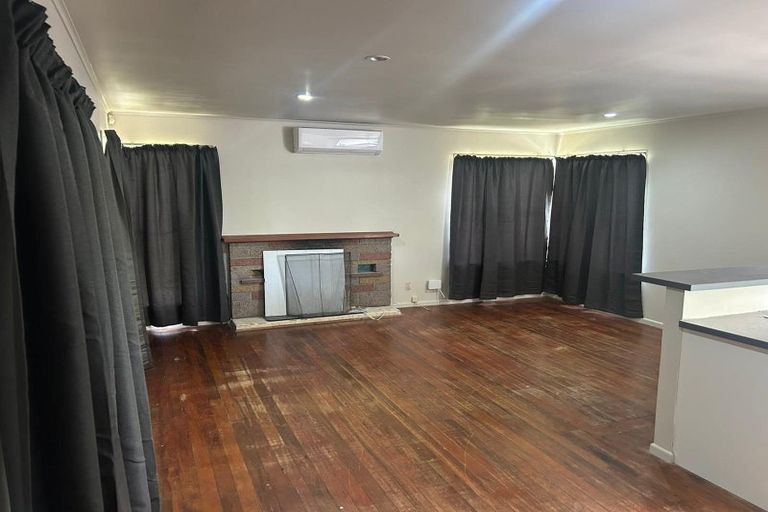 Photo of property in 5 Bernard Street, Papatoetoe, Auckland, 2025