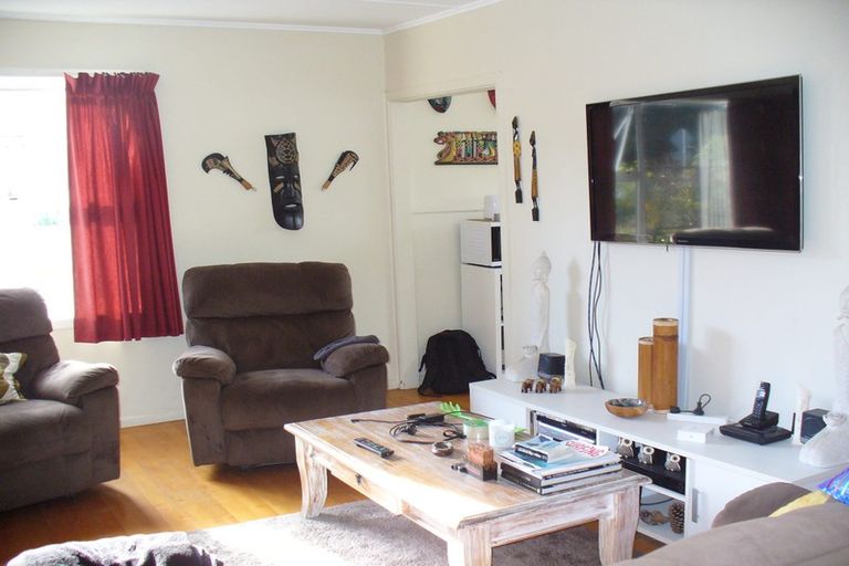 Photo of property in 22 Lingfield Street, Glenfield, Auckland, 0629