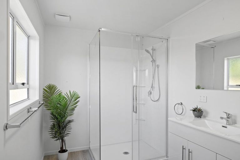 Photo of property in 65 Junction Road, Mangorei, New Plymouth, 4371