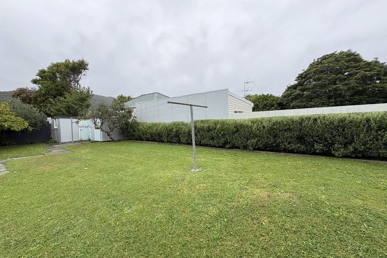 Photo of property in 74 Durham Crescent, Fairfield, Lower Hutt, 5011