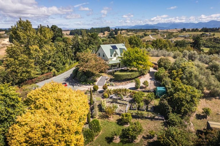 Photo of property in 44 Mamaku Road, Tasman, Upper Moutere, 7173