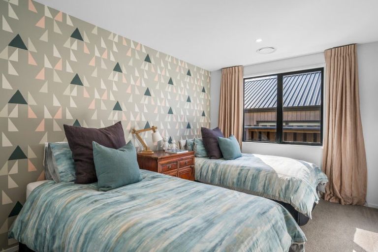 Photo of property in 38 Mount Nicholas Avenue, Wanaka, 9305