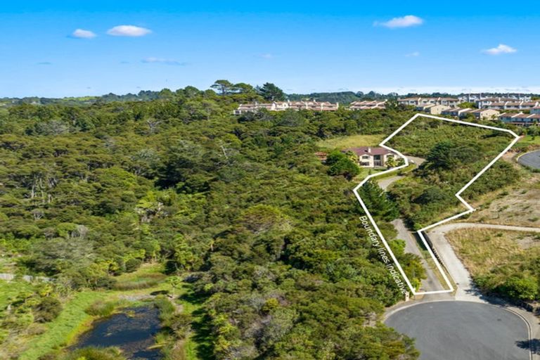 Photo of property in 27 Living Stream Road, Albany Heights, Auckland, 0632