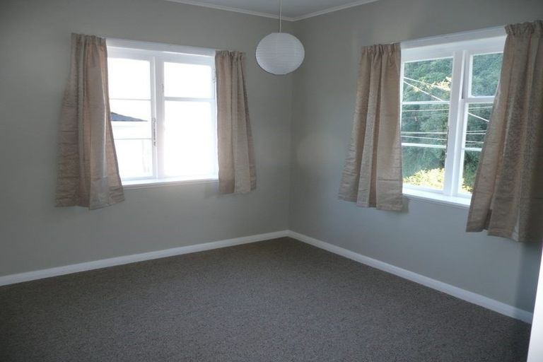 Photo of property in 40 Sunshine Avenue, Karori, Wellington, 6012