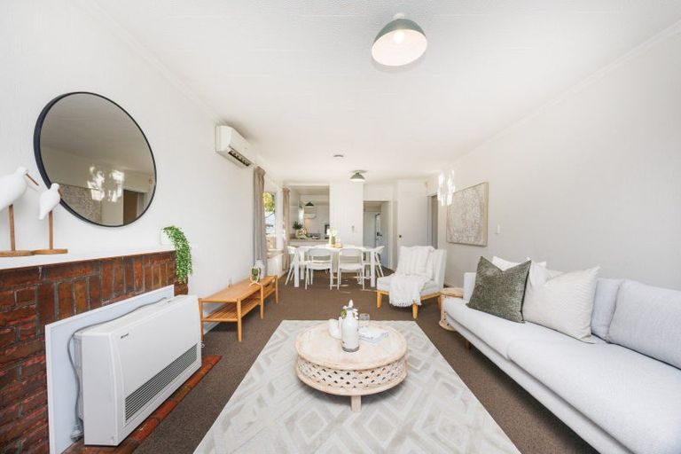Photo of property in 8 Norwich Place, Awapuni, Palmerston North, 4412