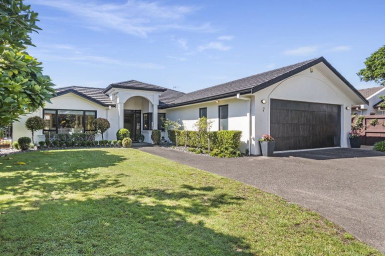 Photo of property in 7 Piha Close, Papamoa Beach, Papamoa, 3118