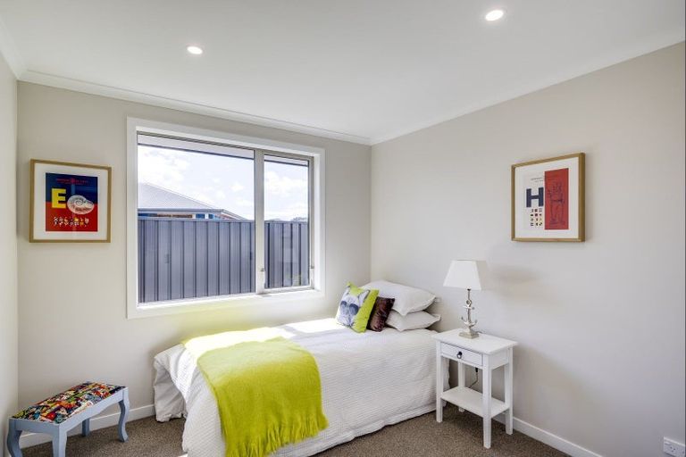 Photo of property in 96 Belgrove Drive, Waipukurau, 4200