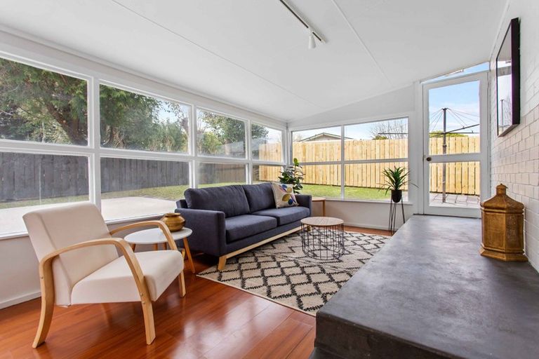 Photo of property in 3/142a Great South Road, Manurewa, Auckland, 2102