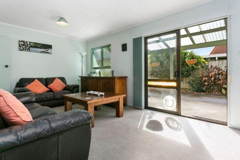 Photo of property in 52a Hall Street, Cambridge, 3434