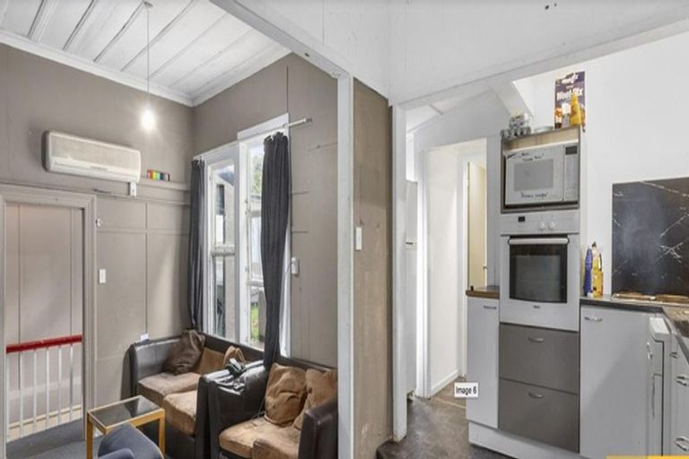 Photo of property in 132 Queen Street, North Dunedin, Dunedin, 9016