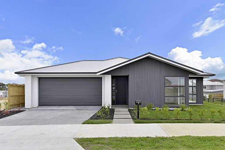 Photo of property in 34 Tyler Davies Drive, Red Beach, 0932