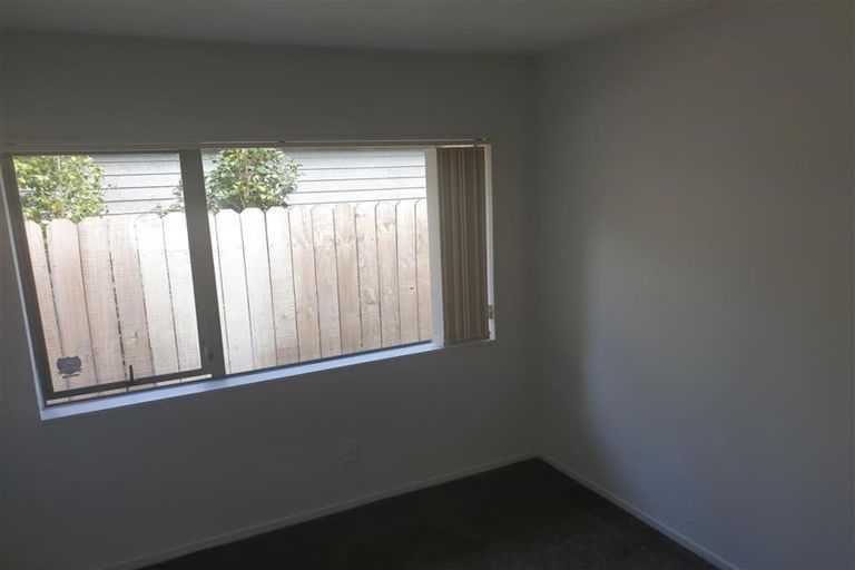 Photo of property in 128a Gloucester Road, Manurewa, Auckland, 2102