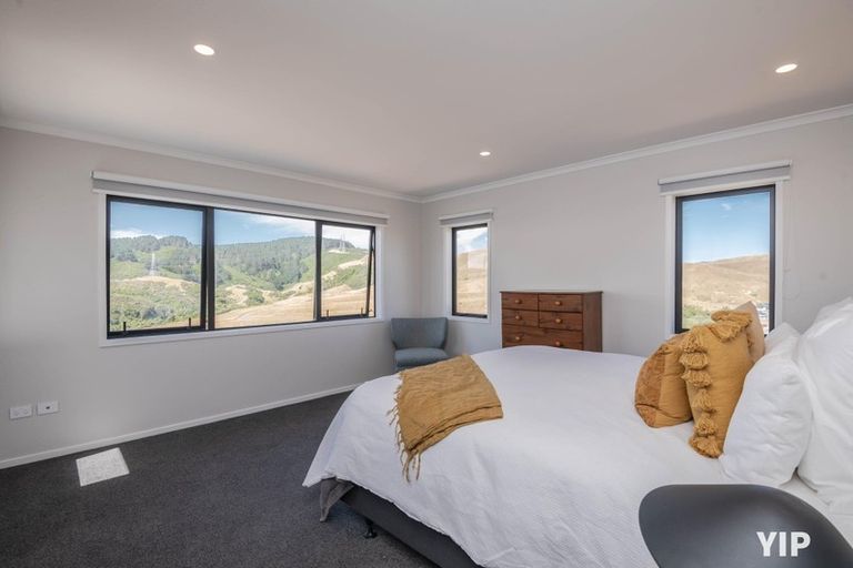 Photo of property in 130 Amesbury Drive, Churton Park, Wellington, 6037