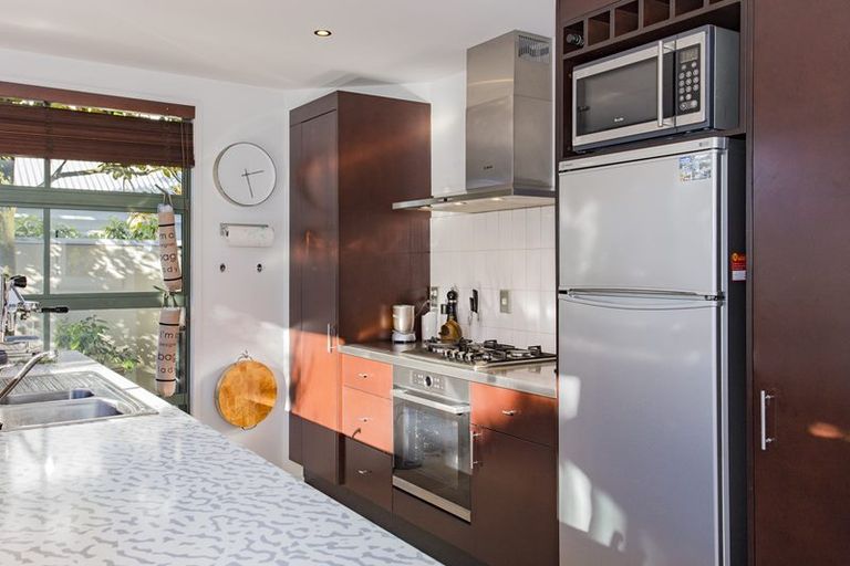 Photo of property in 3/69 Derby Street, St Albans, Christchurch, 8014